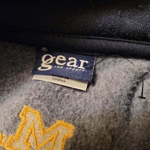 New Michigan Wolverines full-zip polyester jacket, size XL - Picture 2 of 5